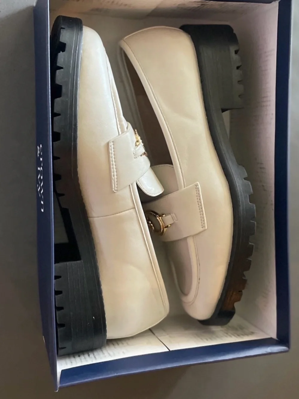 NWT Crown & Ivy Harper Loafers - Size 9, Cream